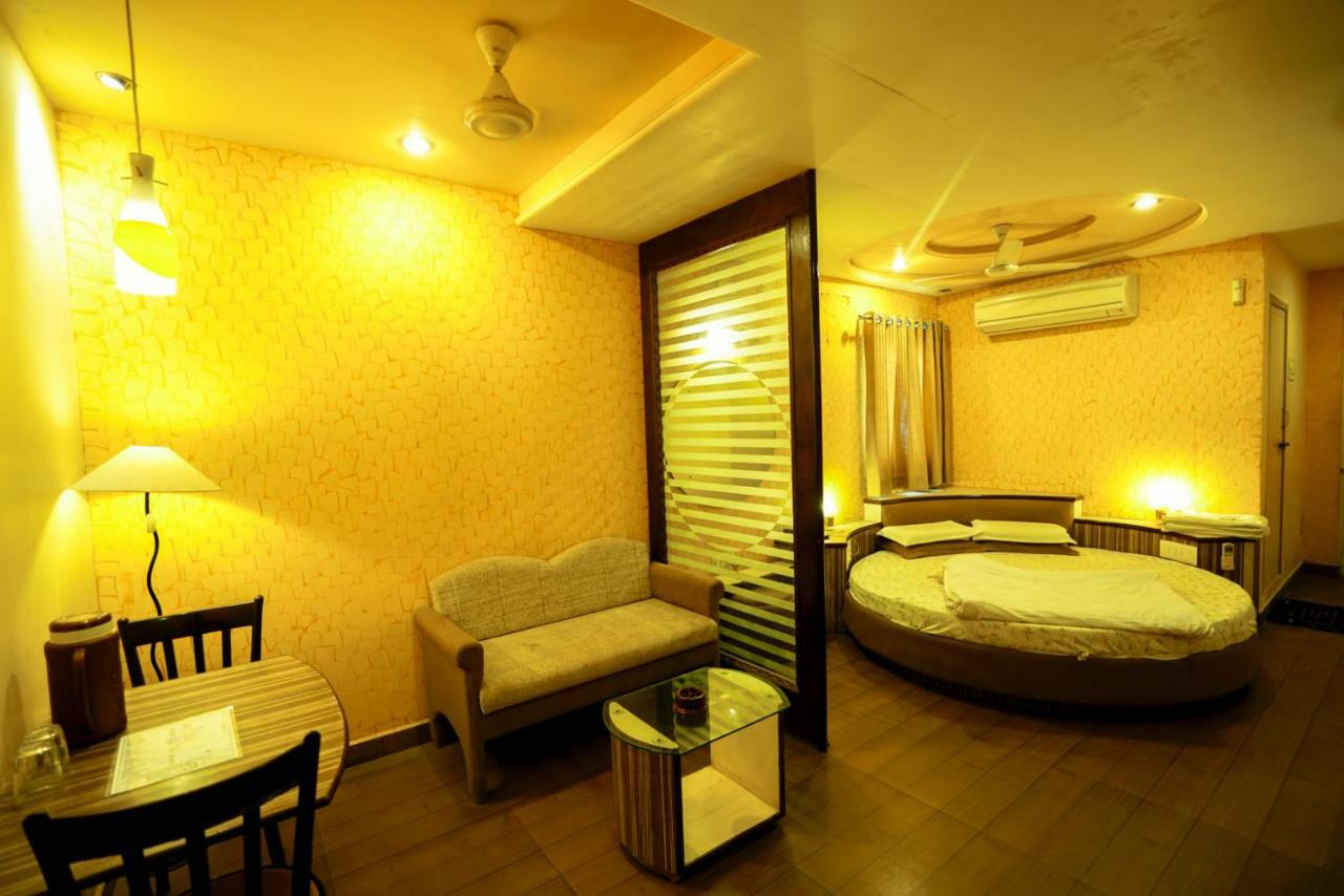 Hotel Ashiana จัมนาการ์ ภายนอก รูปภาพ