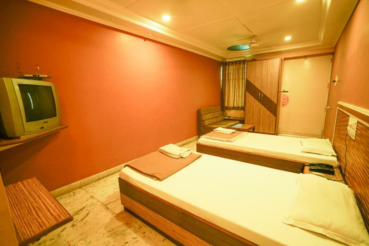 Hotel Ashiana จัมนาการ์ ภายนอก รูปภาพ